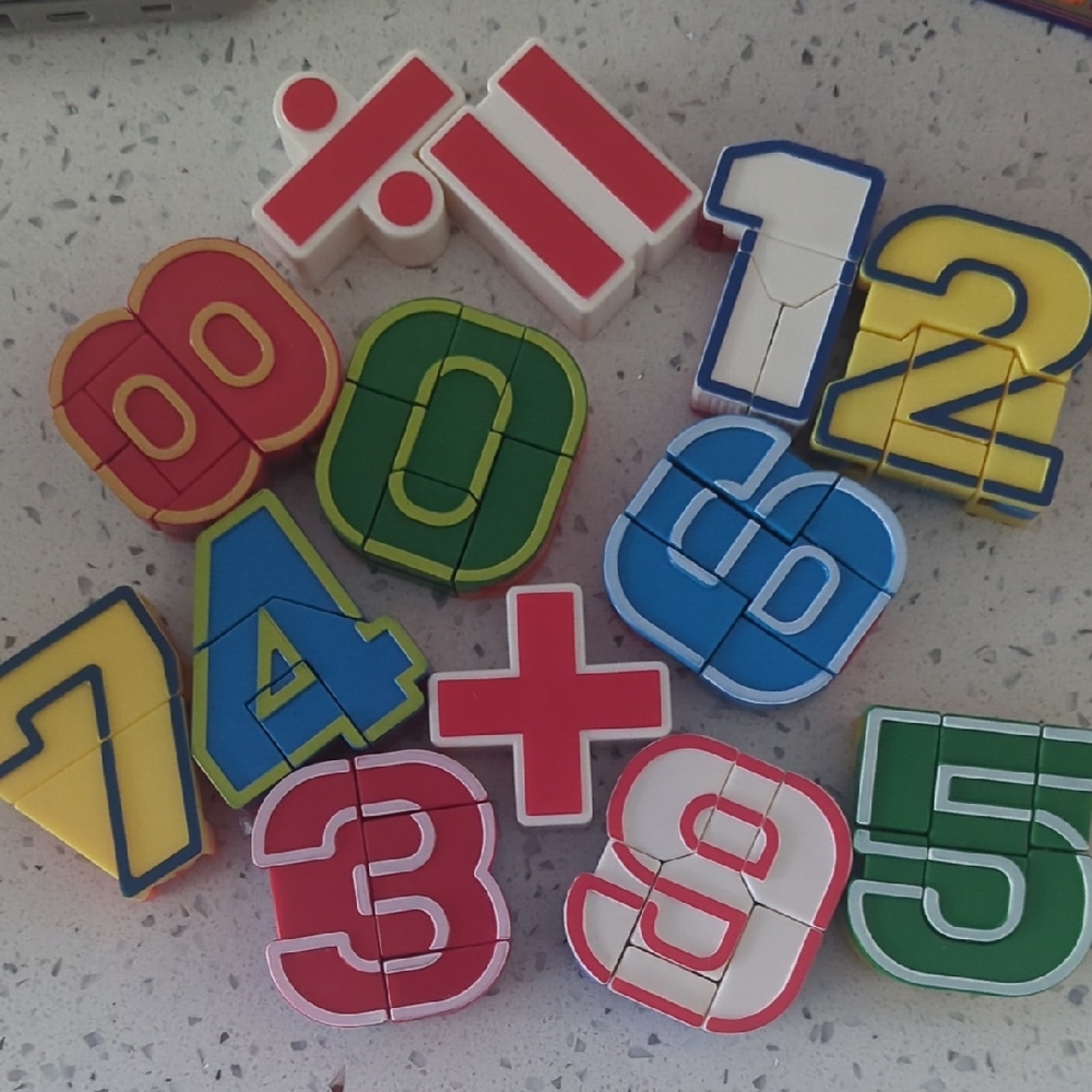 Colorful Transforming Number Bots